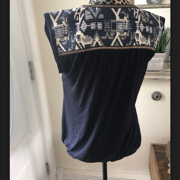 W5 Aztec Sleeveless Top Size Med Worn 1x - Picture 4 of 5